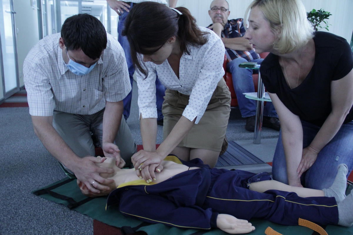 AEA-UA_Training-First-Aid_9370     